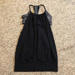 Lululemon workout top